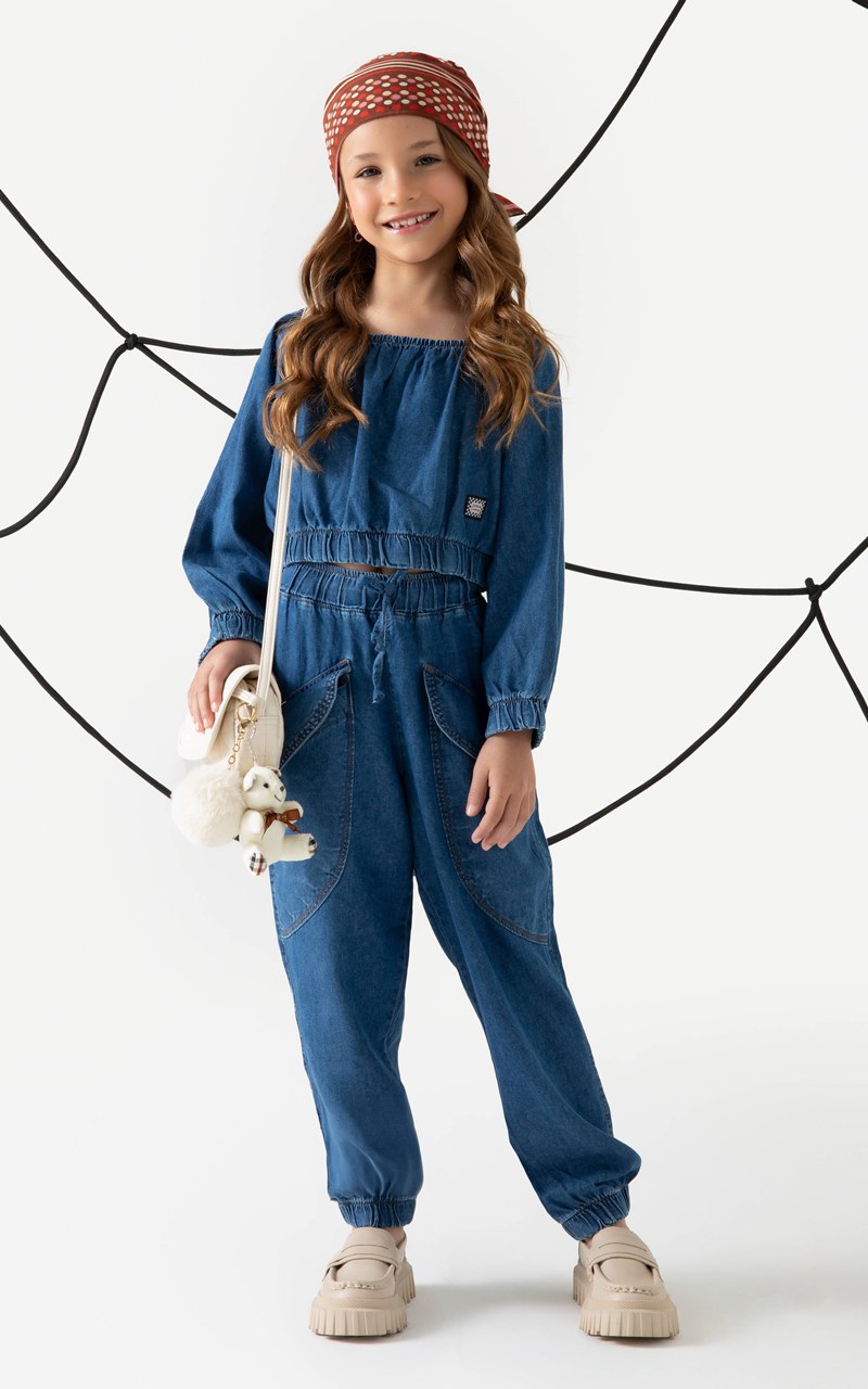 Conjunto Jeans Infantil Menina Blusa e Calça Cargo Jogger