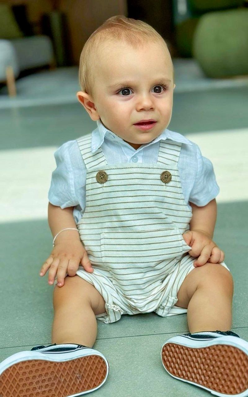 Macacão Jardineira Bege Infantil Menino com Listras